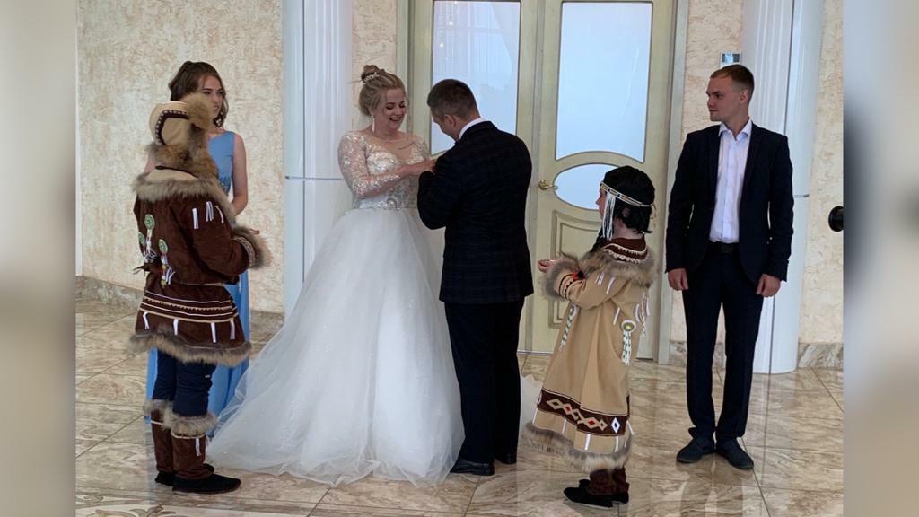 На Камчатке начался свадебный сезон